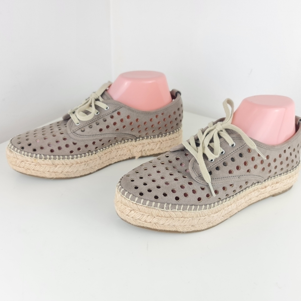 Indigo Women Flatform Oxford Lace Up Size 7.5 Tan Color